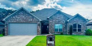 An Amazing Rental Home Waiting For You To Make It Yours! Gallery 1