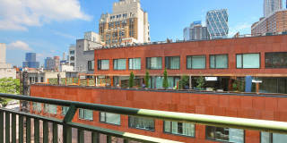 325 West 51st Street Gallery 4