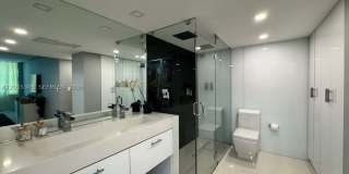 5750 Collins Ave Gallery 23