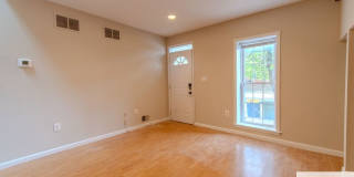 1632 Light St Gallery 5