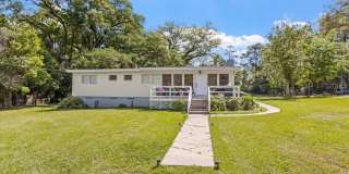 4 Bedroom House Minutes from FSU Gallery 1