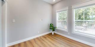 One Private Bedroom/Bath in Spacious 5BR/5BA Townhome Near UTK Gallery 11