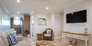 455 Ocean Boulevard Gallery 1
