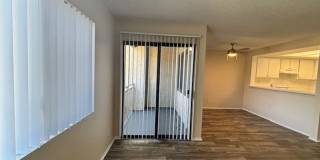 Summer Brook Apartments Gallery 8