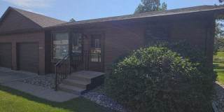 2 BEDROOM | 1 BATH | SINGLE LEVEL | GARAGE | SPACIOUS 2 BEDROOM | 1 BATH | SINGLE LEVEL | GARAGE | SPACIOUS Gallery 1