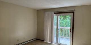 2 bedroom, 1 bathroom in West Lebanon Gallery 8