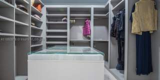 3500 Island Blvd Gallery 29