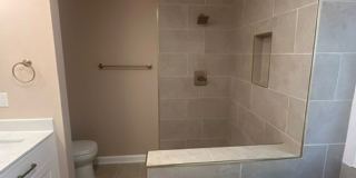 Spacious and Spectacular! 4 Bedroom home on gorgeous lot. Gallery 25