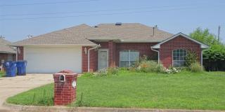 Nice 3 bedroom, 2 bath, 2 car garage in Noble Gallery 1