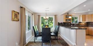 1.5 Bedrooms - 1.5 Bathrooms Split Level House -  Mt. Helix Artist’s Colony Executive Rental Gallery 6