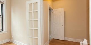 434 W Surf St Gallery 6