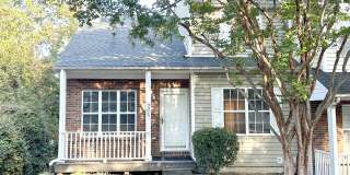 9325 Glenwater Dr - ROOM RENTALS in a 5-Bedroom Townhome near UNC Charlotte Gallery 1