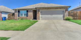 Beautiful 3 Bed 2 Bath in the Heart of El Reno! Beautiful 3 Bed 2 Bath in the Heart of El Reno! Gallery 1