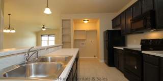 Loaded With Amenities! Gallery 17