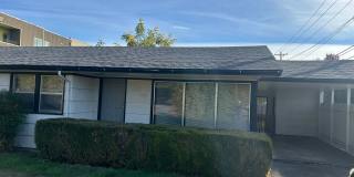 1 bedroom 1 bathroom duplex with carport! Gallery 1