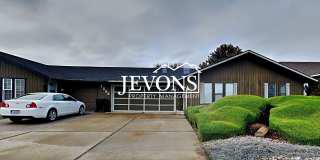Enjoy this charming condo near Randall Park and Yakima Valley College, with water, sewer, and garbage included! Gallery 35
