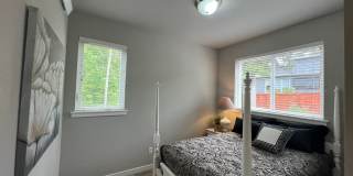 Newer 5 Bedroom House close to Shopping, Lake Padden, WWU, South Side of Bellingham Newer 5 Bedroom House close to Shopping, Lake Padden, WWU, South Side of Bellingham Gallery 14
