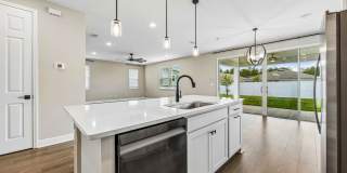 Immaculate 4 bedroom, 2.5 bathroom home with a dedicated office, spacious loft, and 2,648 square feet of living space Gallery 9