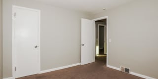 2327 South Jefferson Boulevard Gallery 11