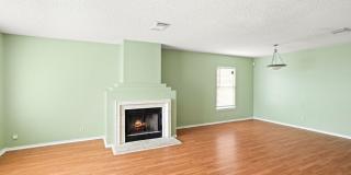 2 Story 4 BD | 2.5 BA Available in July near Medical Center! Gallery 7