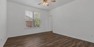 1220 Neal Pickett Gallery 14