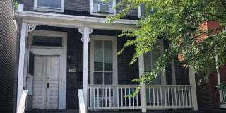 Spacious 4 bdrm/2 bath Home Located in Richmond's Fan District w/Balcony!! Walking Distance to VCU!!!! Spacious 4 bdrm/2 bath Home Located in Richmond's Fan District w/Balcony!! Walking Distance to VCU!!!! Gallery 1