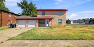 5 Bedroom 2 Bath Gallery 1