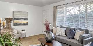 1727 Oregon Street Gallery 1