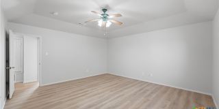 821 Benning Gallery 18