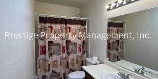 East Side Home With Wonderful Amenities! Gallery 13