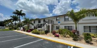 CENTRALLY LOCATED- UPDATED UNFURNISHED ANNUAL RENTAL Gallery 1