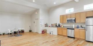 8120 OAK Street Gallery 10