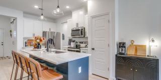 2217 Forest Hill Lane Gallery 8