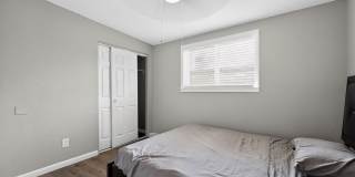 5 bedrooms 3 baths lots of off street parking private yards Gallery 27