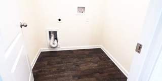 Like New 3/2 Northside home Gallery 14