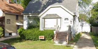 3 Bedroom Single House Available for 8/1 Gallery 1