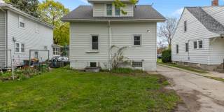 4 Bed, 2 Bath Single Family Home Gallery 19