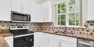 3432 NE 15th Avenue Gallery 16