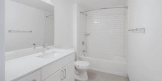 1800 Oak Apartments Gallery 102