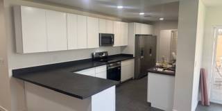 Charming 6-Bedroom Pool Home in Prime Tempe Location Gallery 12