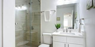 Absolutely stunning completely remodeled 2-bedroom 2 bath, 1,448 square foot home Gallery 19