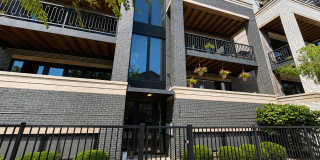 1340 W WALTON Street Gallery 1