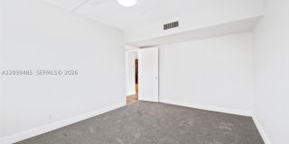 3050 N Palm Aire Dr Gallery 18