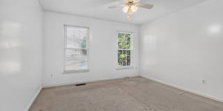 Meticulously maintained & spacious 4 Bd/2 full & 2 half bath home  Home in Dawson's Landing - Pets Welcome! Gallery 23