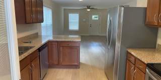 Pre-Leasing Now for 2026 UK School Year! Gallery 14