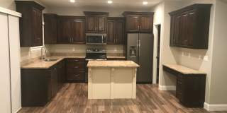 3 bedroom 2.5 bathroom Townhome in Santa Clara! Gallery 1