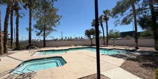 Charming 2 bedroom single story townhome Gallery 19