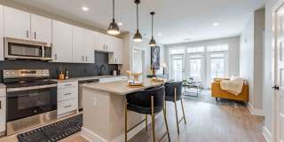 900 Willow Gallery 17