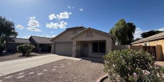 Cozy Home for Rent in East Mesa! **NEW FLOORING THROUGHOUT** Gallery 4