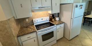 302 Southeast Lancaster Avenue Gallery 6